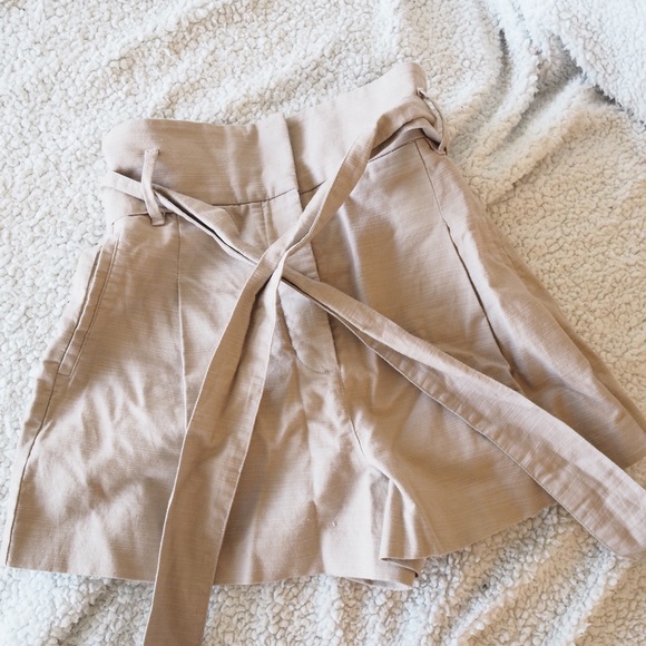 Wilfred Tie-Front Shorts - Picture 2 of 7